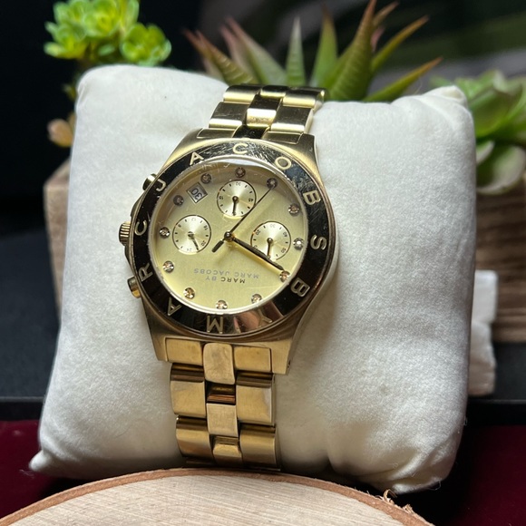 MARC by Marc Jacobs Watch ✨ - Picture 3 of 10